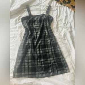 Body con 90's style plaid dress
